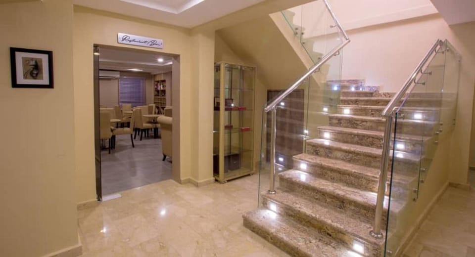 IVANA RESIDENCE APARTMENTS AND SUITES Hotel in Abuja