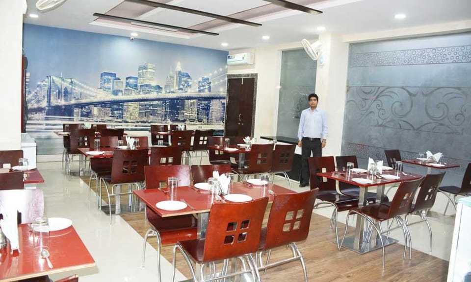 Hotel Aryan Inn Lalitpur Hotel in Uttar Pradesh