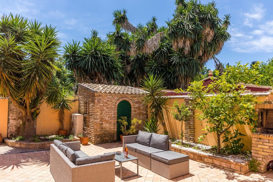 Moraitis Mansion Hotel in Corfu