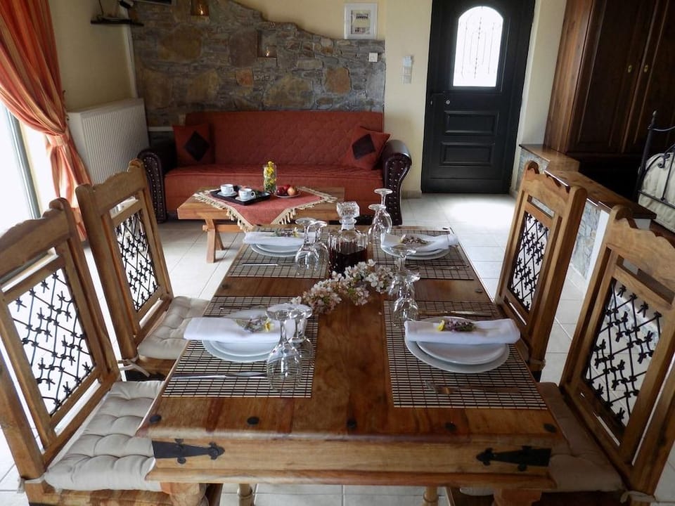Aetovigla Traditional Guest Houses Hotel in Crete
