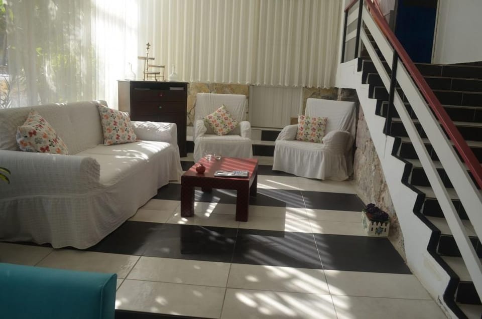 Tunc Otel Hotel in İzmir Province
