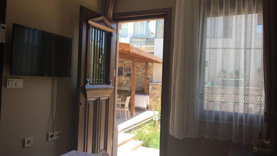Hayriye Hanim Ege Hotel in İzmir Province