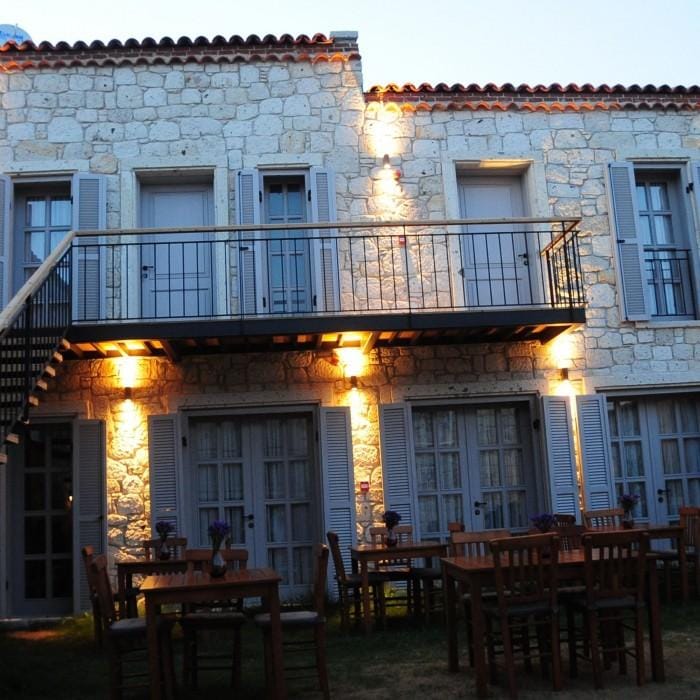 Alacati Cona Butik Otel Hotel in Alaçatı