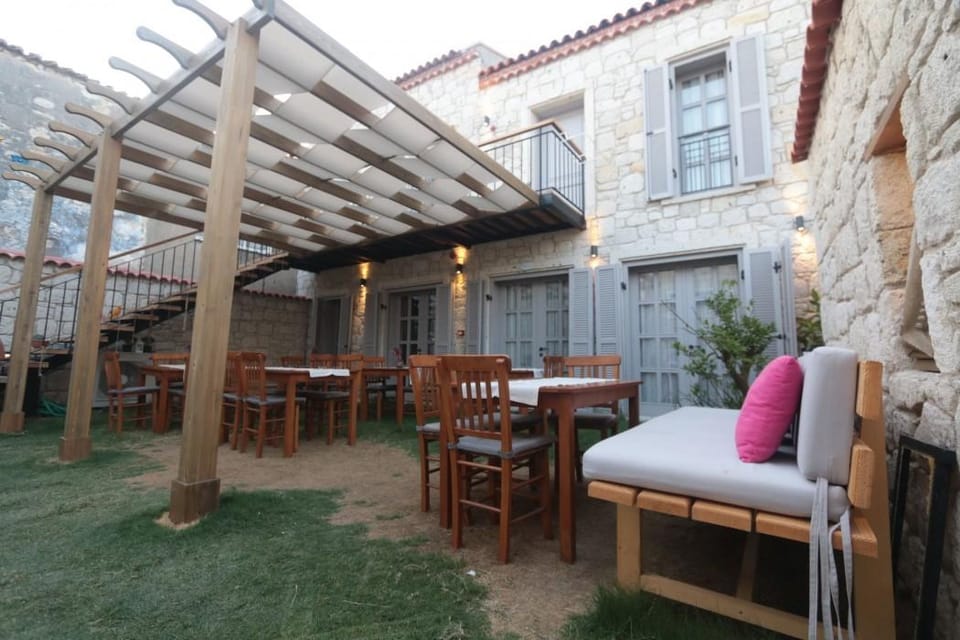 Alacati Cona Butik Otel Hotel in Alaçatı