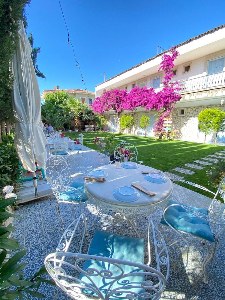 Alasonya Otel Alacati by Lamira Hotel in Alaçatı