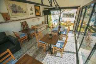 Alacati Albatross Hotel Hotel in Alaçatı