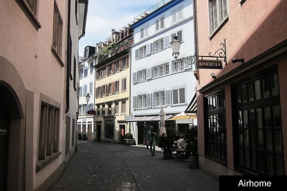 Paradeplatz Apartment by Airhome Hotel in Zurich City