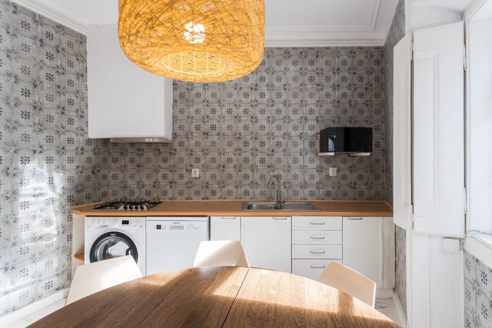 Alfama Tale 4 Bedroom Apartment wtih River View, by LU Holidays Hotel in Lisbon