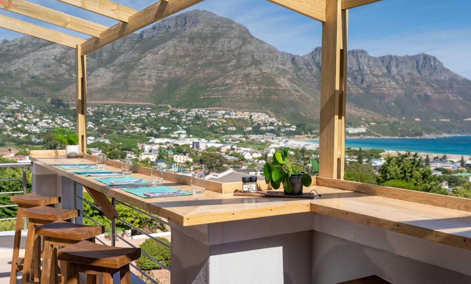 Hout & About Guest House Hotel in Cape Town