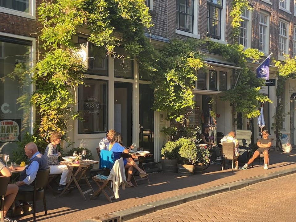 Amsterdam B&B Barangay Hotel in Amsterdam