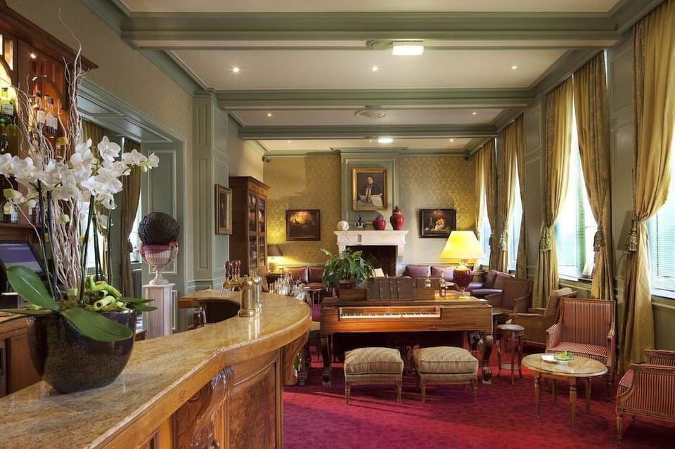 La Chartreuse Du Val St Esprit Hotel in Hauts-de-France