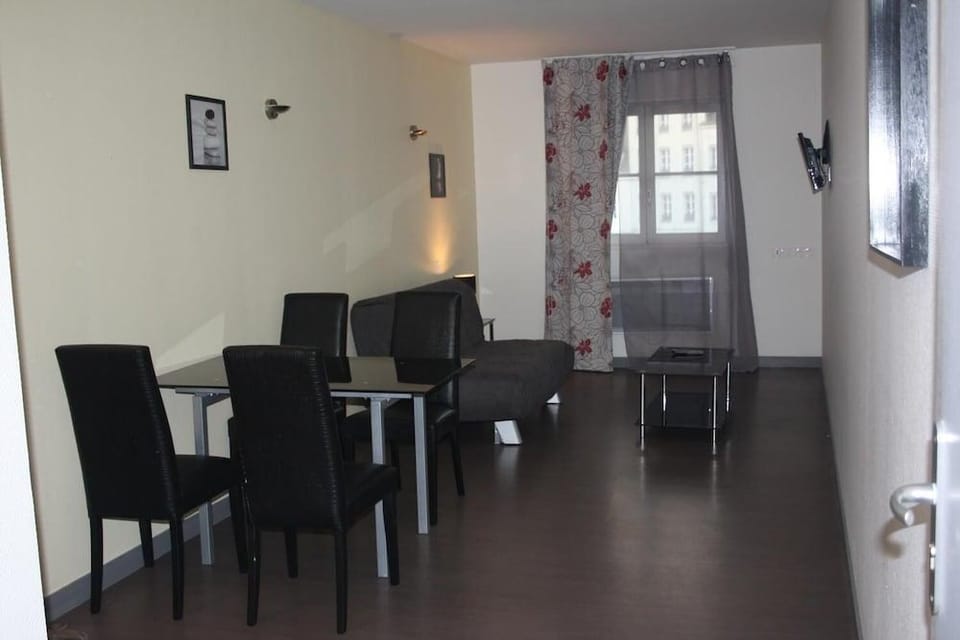 Résidence d Artagnan Hotel in Centre-Val de Loire