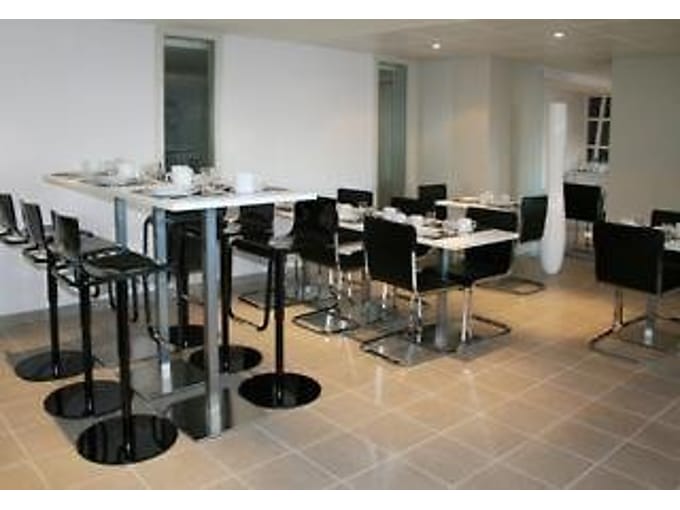 Residhome Carrières La Défense Hotel in Chatou