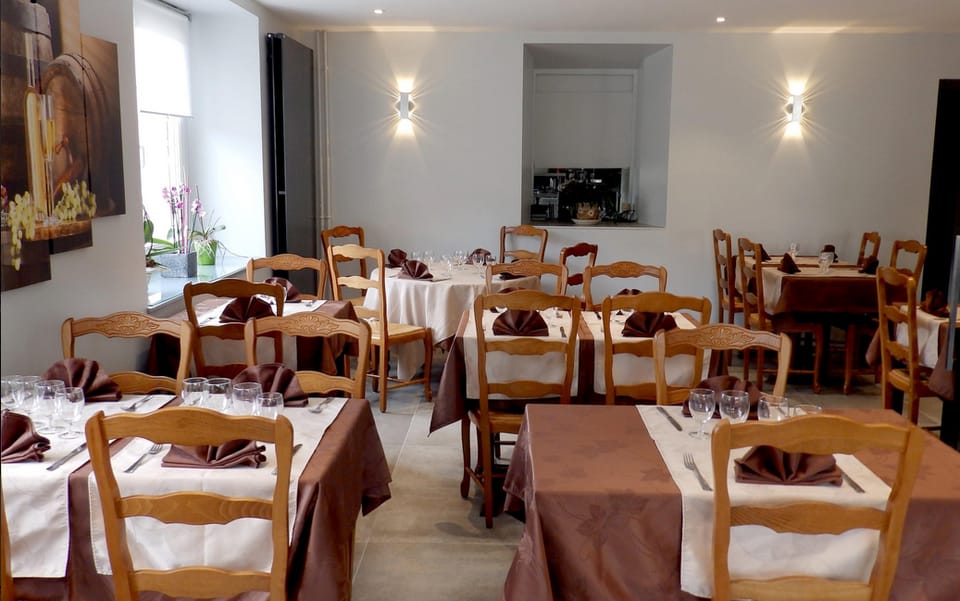 Hôtel Les Cévennes Hotel in Auvergne-Rhône-Alpes