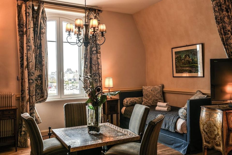 Le K Loys Hotel in Paimpol