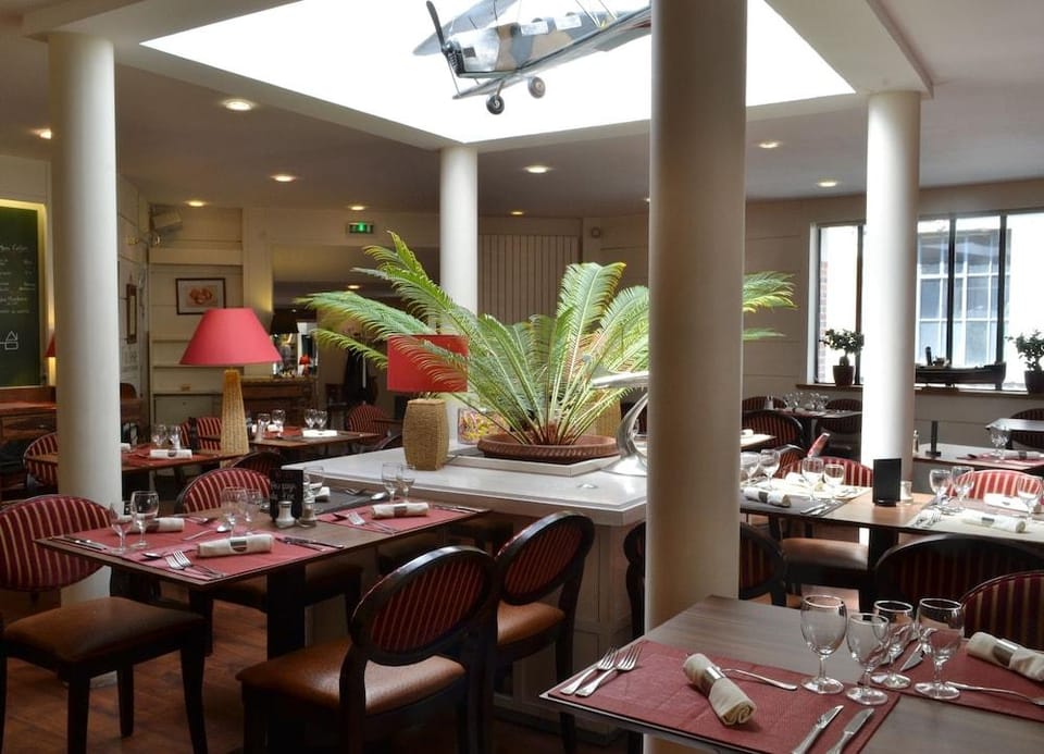 Hôtel-Restaurant Le Monarque Hotel in Blois