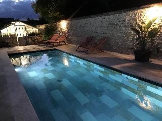 Le Clos Saint Nicolas Hotel in Île-de-France