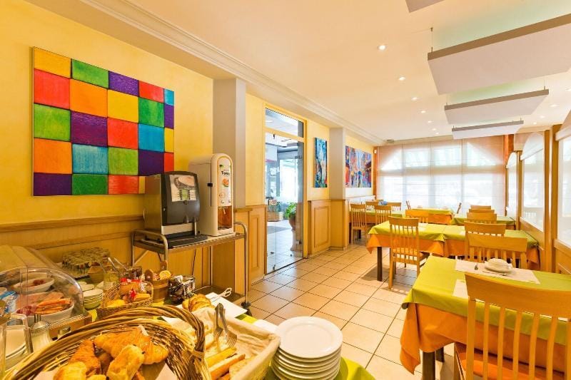 Hotel Restaurant Bellevue Hotel in Annecy