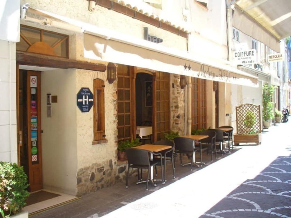 Modern Hôtel Hotel in Antibes