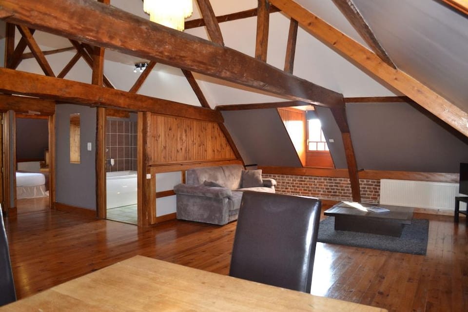 Le Domaine des Cigognes Hotel in Hauts-de-France