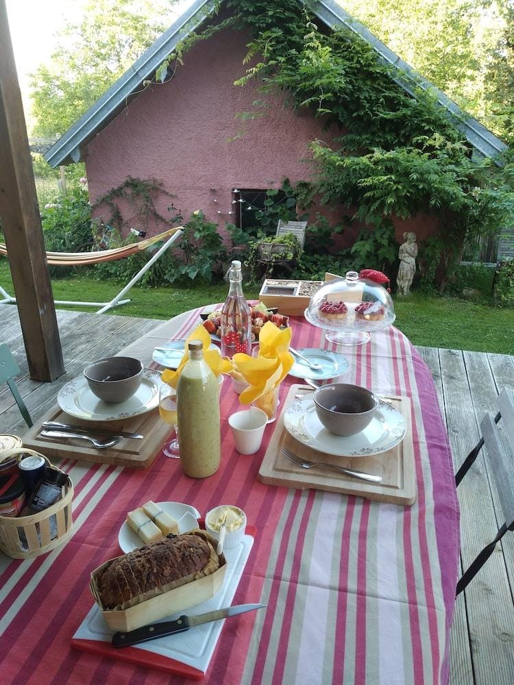 Chambres d hôtes Souffle Nature Hotel in Switzerland