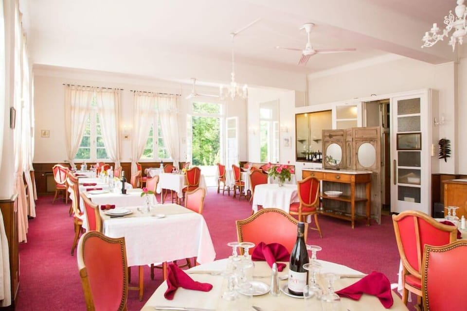 Hostellerie de la Roseraie Hotel in Occitanie