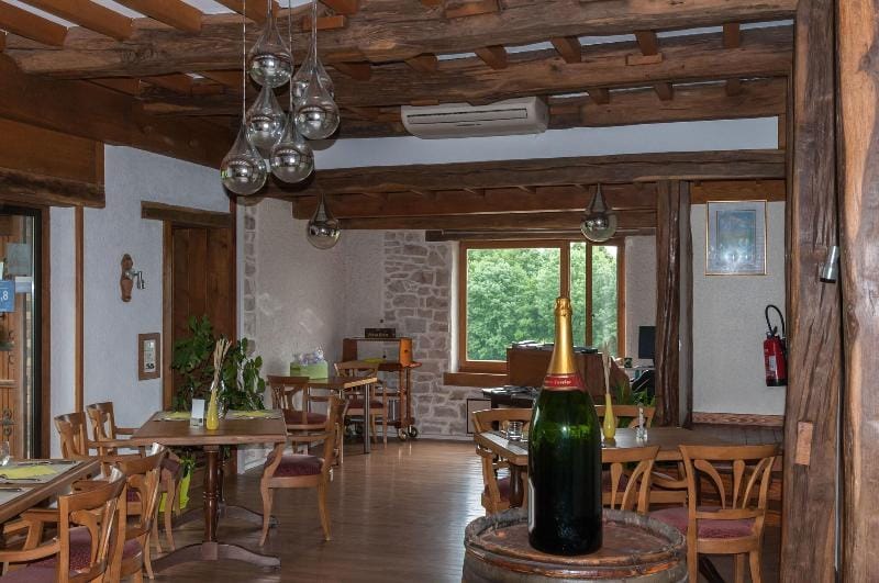 Hôtel Sans Val Eau Hotel in Switzerland