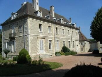 Château De Serrigny Hotel in Bourgogne-Franche-Comté