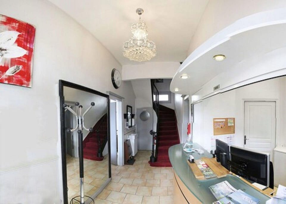Hôtel de France Hotel in Normandy