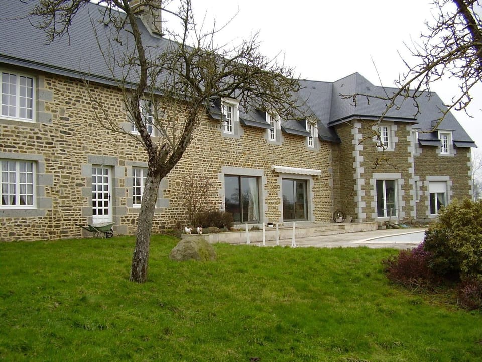 Le Relais Postal B&B Hotel in Brittany