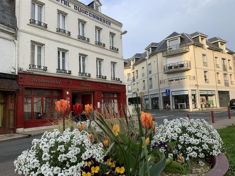Hotel Le Commerce Hotel in Normandy
