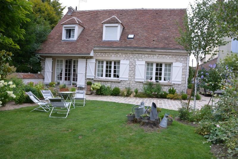 Chambre d hotes Le Clos de Provins Hotel in Île-de-France