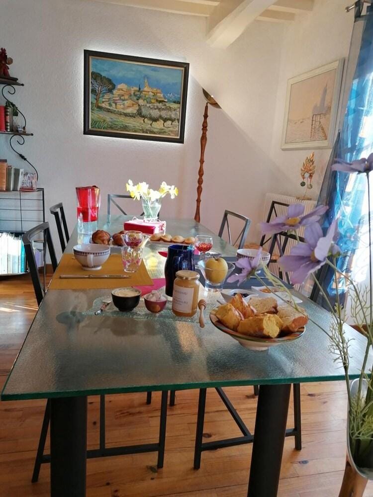 Chambre D hôtes les Myriades D Or Hotel in Auvergne-Rhône-Alpes