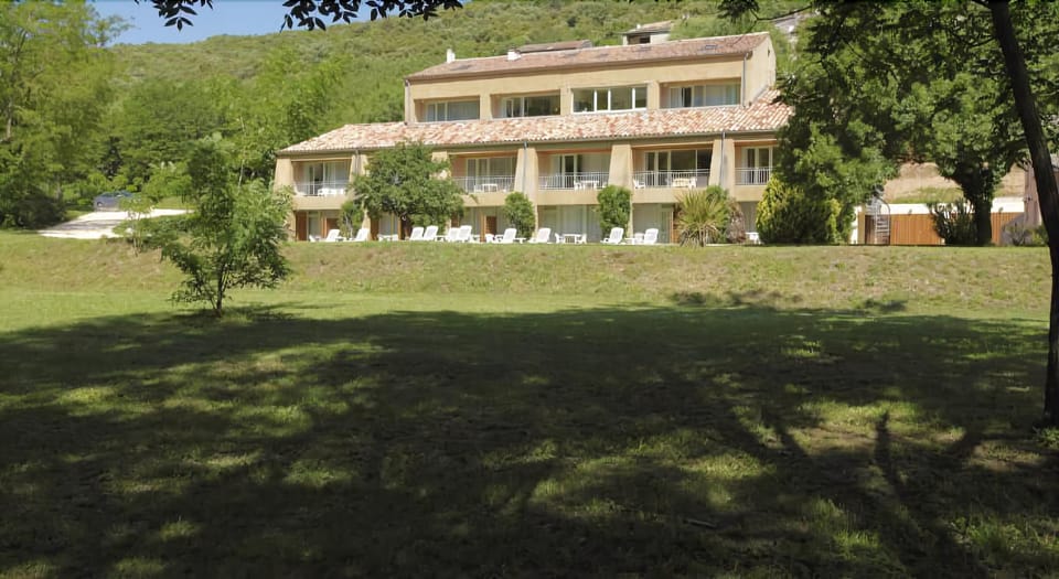 Vacancéole - Le Domaine de Chames Hotel in Vallon-Pont-d'Arc