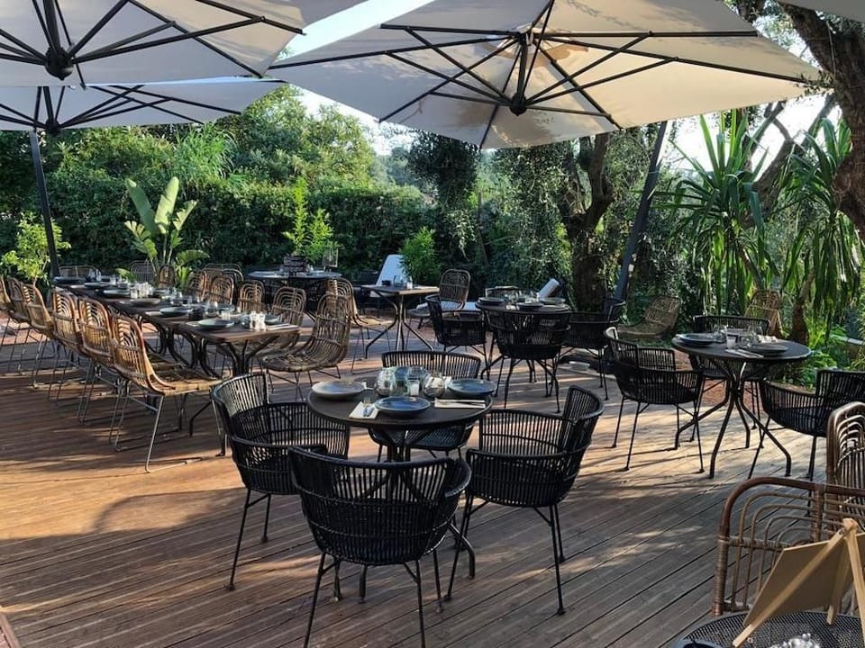 AVOCADO Hôtel Restaurant Bar Hotel in Vence
