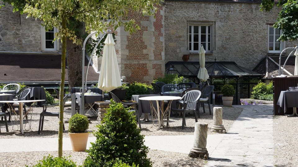 Hostellerie de la Porte Bellon Hotel in Île-de-France