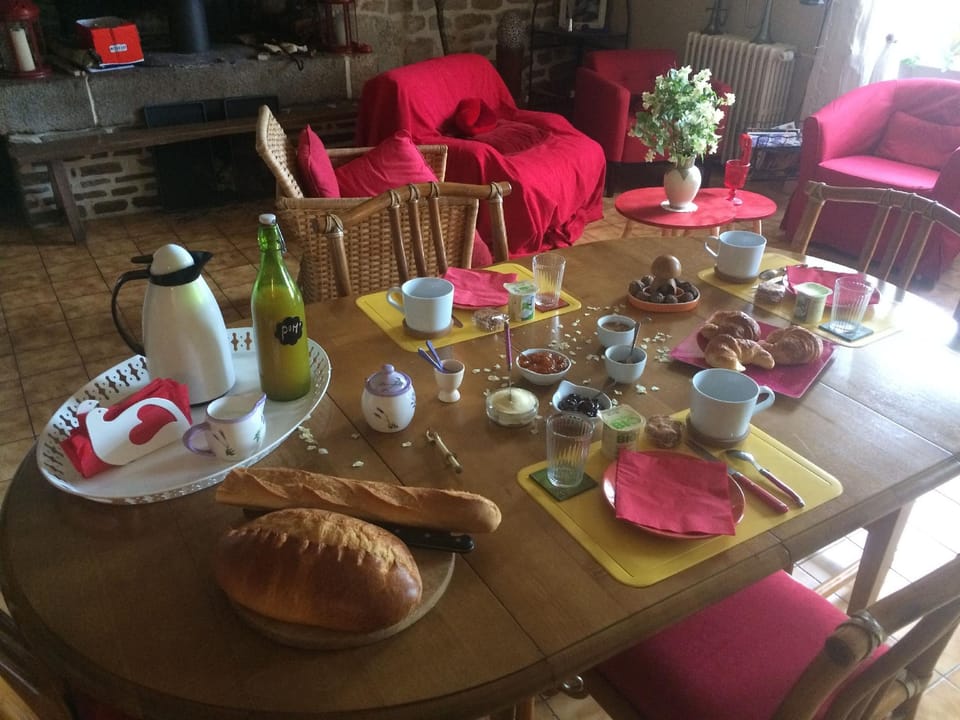 l Angeviniere, maison d hotes Hotel in Brittany