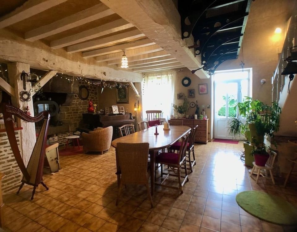 l Angeviniere, maison d hotes Hotel in Brittany