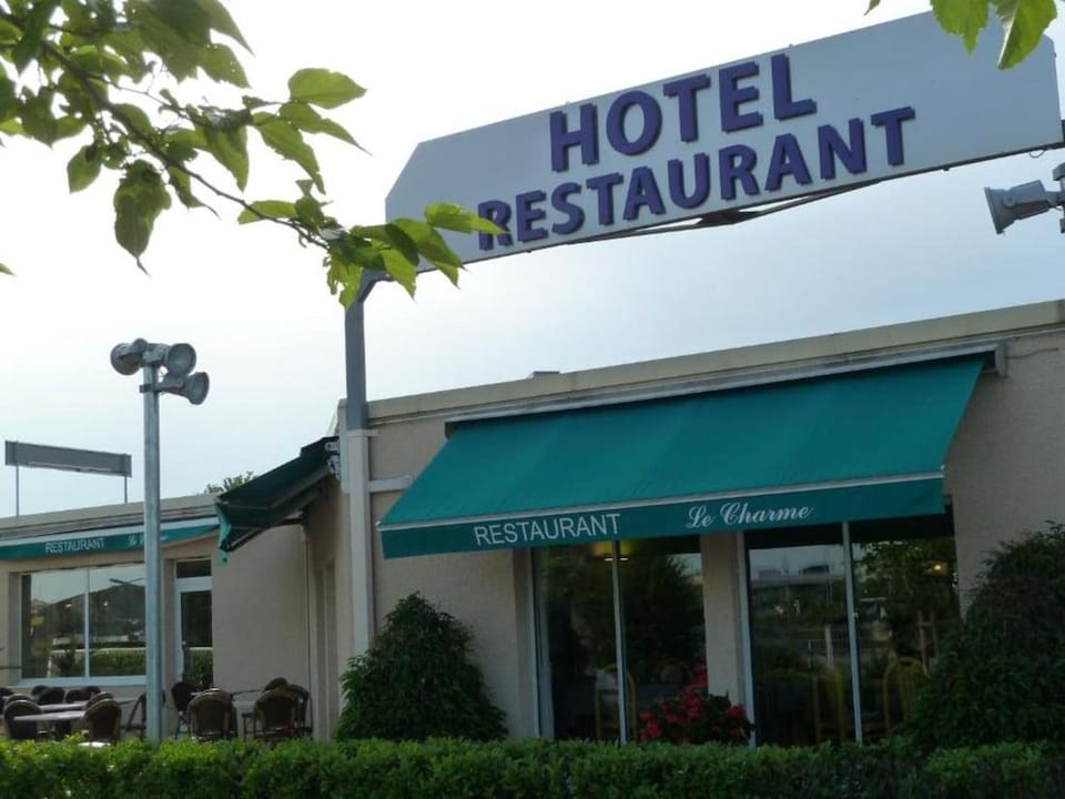 Hotel Restaurant Charme en Beaujolais Hotel in Auvergne-Rhône-Alpes