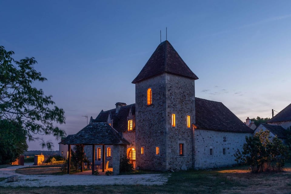 Manoir De Pierre Levée, The Originals Relais Hotel in Centre-Val de Loire