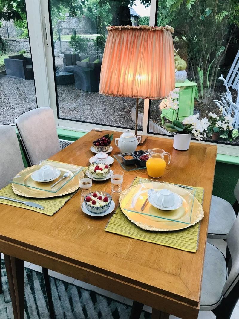 Taty Ginette Hotel in Centre-Val de Loire