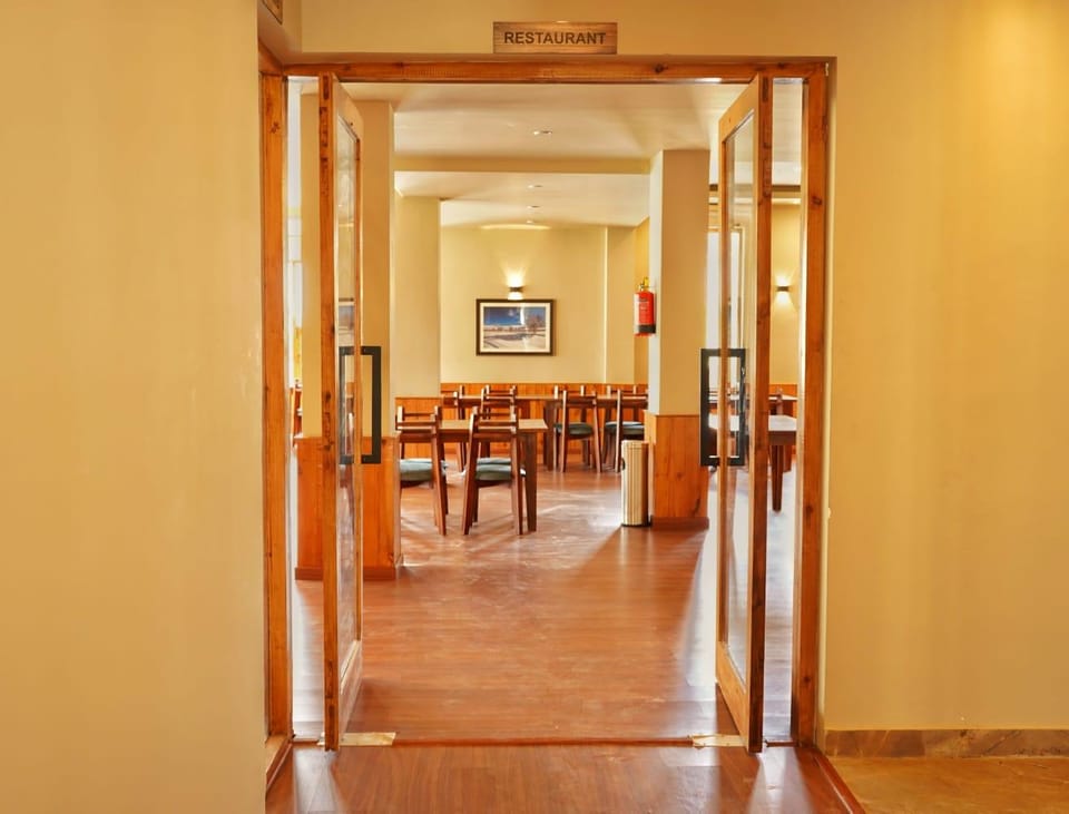 Hotel Mountain Vibes  Hotel in India