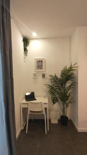 Small and Cozy Rooms - G10 Hotel in Valencia