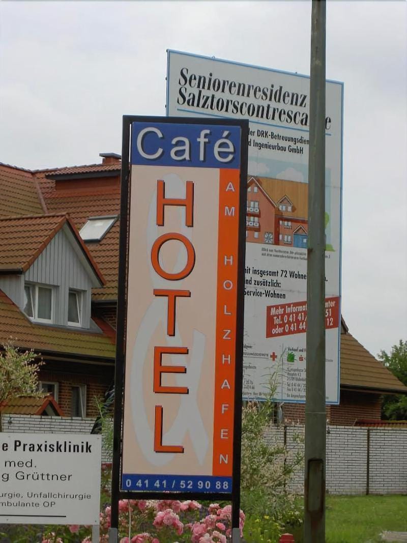 Café & Hotel am Holzhafen Hotel in Stade
