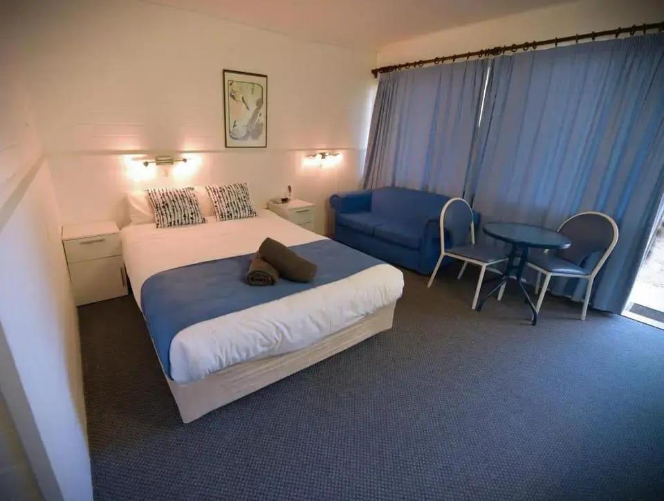 Sturt Motel Hotel in New South Wales