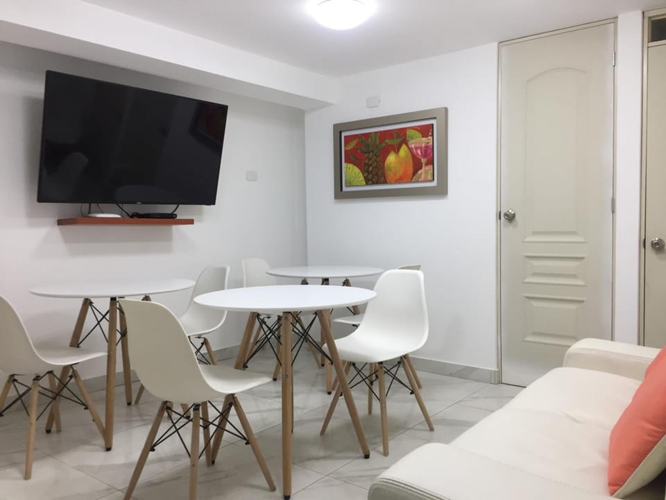 Shared lounge/TV area