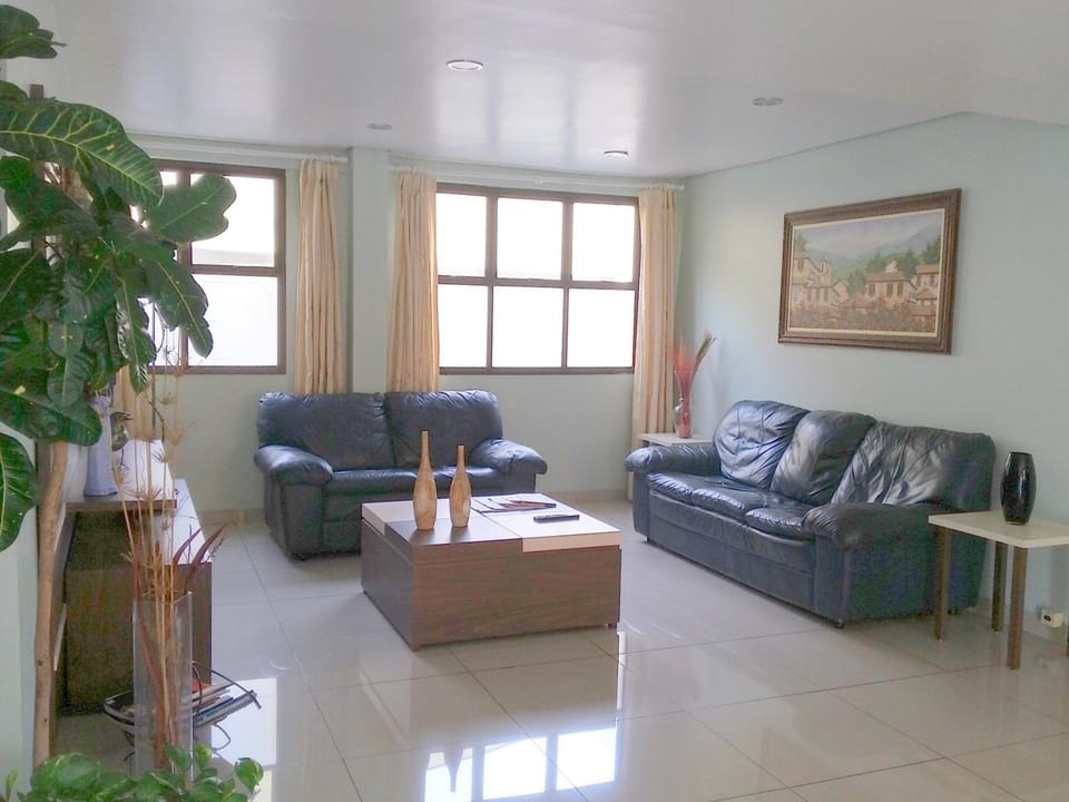Shared lounge/TV area