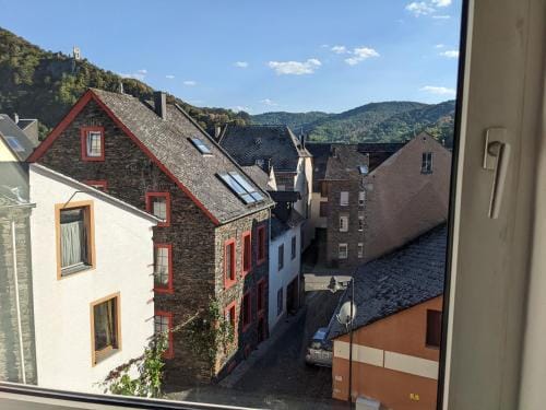 Monkey Factory - Mini Home-Stay Hostel Hostel in Graach an der Mosel