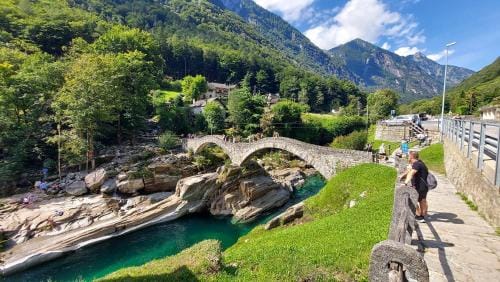 33 Self Check-in 24h Hotel in Canton of Ticino