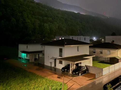 33 Self Check-in 24h Hotel in Canton of Ticino